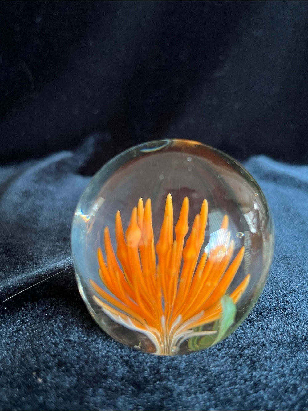 🖤 Dynasty gallery heirloom collection paperweight Orange Flower  China